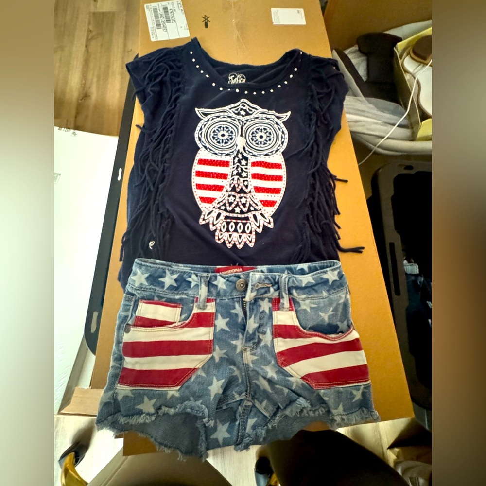 Arizona Jean Company Star Pattern Denim Shorts